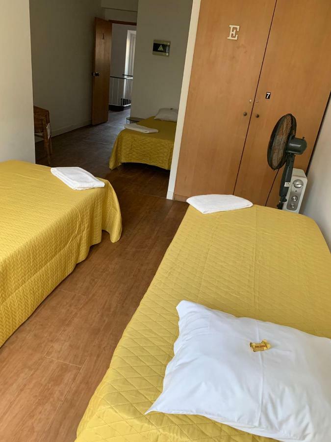 Portuguese Hostel Синтра Экстерьер фото